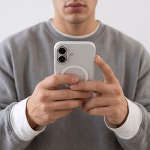 Tech-Protect MagZero MagSafe-suojakuori iPhone 17:lle, mattavalkoinen