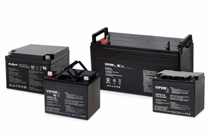 KEMOT PROsolar-2500 -seinäasenteinen aurinkoinvertteri, 24 V/230 V, 25000 VA/1800 W