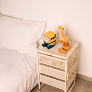 Minions Bobin pehmeä silikoninen LED-yövalo lapsille, 15 cm