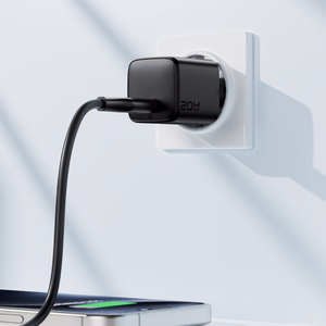 Acefast A117 -laturi 20 W GaN USB-C musta