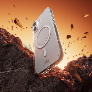 SBS Extreme Mag Suojakuori D3O-teknologialla iPhone 17:lle - läpinäkyvä