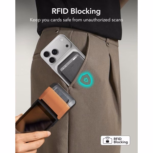 ESR Classic RFID-suojattu MagSafe-magneettikorttikotelo puhelimelle jalustalla – musta
