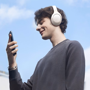 QCY H3 Lite over-ear-kuulokkeet ANC ja Bluetooth 5.3 (valkoinen)