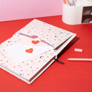 Snoopy Love Season A5 -muistikirja pehmopintaisella kannella