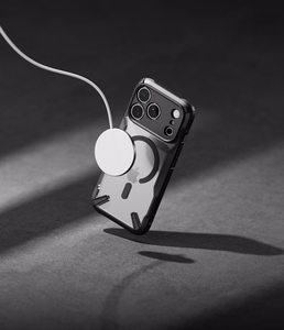 Ringke Fusion X Magnetic MagSafe suojakuori malleille iPhone 18 Pro / 17 Pro, musta