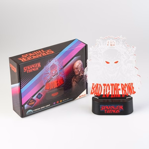 Stranger Things Bad To The Bone LED-yövalo, 16 × 24 cm