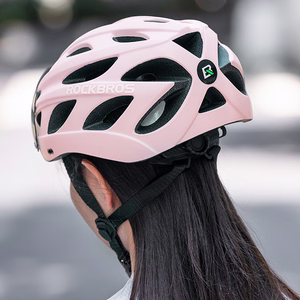 Rockbros unisex-pyöräilykypärä irrotettavalla lipalla ja irrotettavilla UV-laseilla, vaaleanpunainen