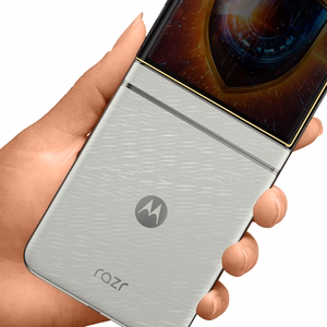 Motorola Razr 60 – 3mk Silky Matt Privacy tietosuojakalvo