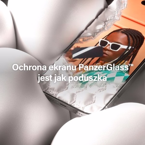 PanzerGlass Ultra-Wide Fit karkaistu lasi asennustyokalulla iPhone 15 Plus
