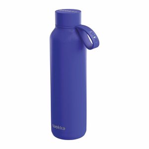 Quokka Solid With Strap ruostumattomasta teräksestä valmistettu termospullo hihnalla, 630 ml, Hämäränsininen