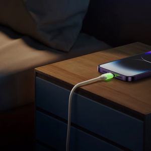 Joyroom S-A53 30W USB-C - Lightning -kaapeli fluoresoivalla kärjellä 1,2 m - beige