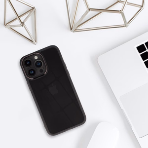 Suojakuori linssillä iPhone 15 Plus:lle - musta kirkas