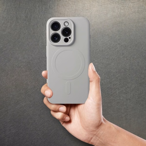 Silikoninen Mag Cover iPhone 17 PRO:lle MagSafe-yhteensopiva (iso reikä) titaani