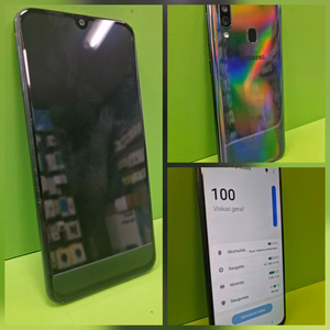 Samsung Galaxy A40 64GB (käytetty)