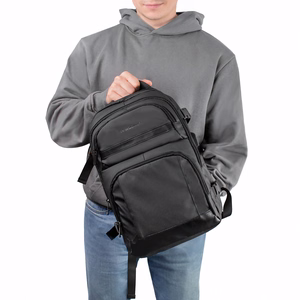 Wozinsky WPW-20L -matkareppu kannettavan tietokoneen taskulla 40x20x25 cm käsimatkatavarana - musta