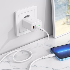 Borofone Wall charger BN9 Reacher - 2xType C - QC 3.0 PD 35W white