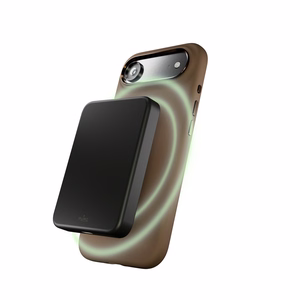 Puro Icon Mag Pro nestesilikoninen Suojakuori iPhone 17 Air:lle, MagSafe -yhteensopiva, kamerasuojauksella ja alumiinipainikkeilla - ruskea