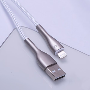Forever Sleek kaapeli USB - Lightning 1,0 m 2.4A valkoinen