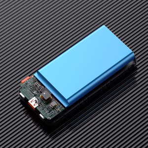 Dudao K15Pro Power Bank 20000mAh 22.5W PD USB-C / USB-A / Sisäänrakennettu Lightning ja USB-C kaapelit - Musta