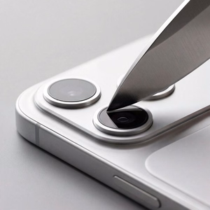 Tech-Protect Camfull Fit+ -karkaistu kameran suojalasi laitteelle iPhone 18 Pro – hopeanvärinen
