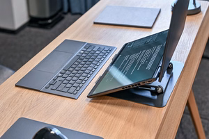 Säädettävä, pyörivä, ergonominen kannettavan tietokoneen teline 10–17″ LAPTOP STAND ROTO MT2662