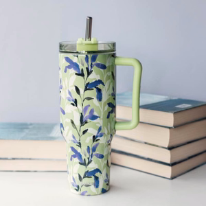 Quokka Stream ruostumattomasta teräksestä valmistettu termosmuki pillillä, 1200 ml, Matcha