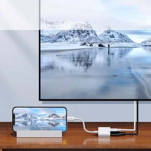 Joyroom S-H141 -adapteri Lightning (uros) - HDMI FullHD 1080p 60Hz (naaras) / Lightning (naaras) - valkoinen