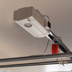 Yale Smart Opener Garage autotallin oven avaajan lisävaruste