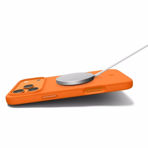 Spigen Silicone Fit Mag MagSafe Suojakuori iPhone 17 Pro Max oranssi