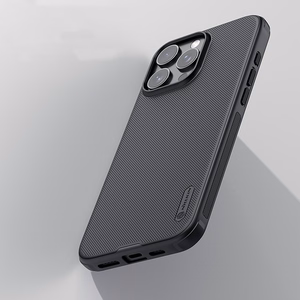 Nillkin Super Frosted Shield Pro -suojakuori iPhone 16 Pro 6,3:lle - musta