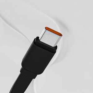 Dudao K32 22.5W 10000mAh Varavirtalähde Sisäänrakennetulla USB-C / Lightning Kaapelilla - Musta