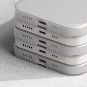 Ringke Slim suojakuori iPhone 14 Plus:lle erittäin ohut puoliläpinäkyvä kuori
