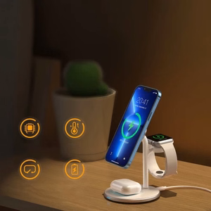 Langaton laturi Choetech T585-F 3in1 valkoinen 15W (iPhone / Apple Watch / Airpods)