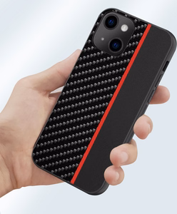 Tel Protect CARBON Suojakuori iPhone 12 Pro Max:lle musta punaisella raidalla