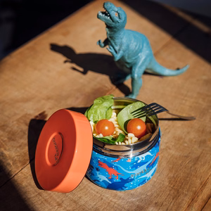 Quokka Whim Kids 369 ml ruostumattomasta teräksestä valmistettu lasten ruokatermos, dinosauruskuvio
