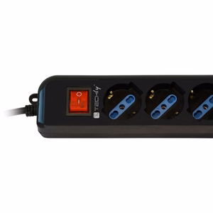 Techly IUPS-PCP-6V – 6-pistorasiainen jatkojohto VDE-pistokkeella, musta