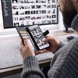 Tech-Protect Wallet -suojakuori mallille Google Pixel 11 / 11 Pro – mattamusta