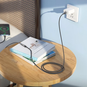 Sovitin Hoco (U107) USB-C - USB-C (OTG) 3A 1,2m musta