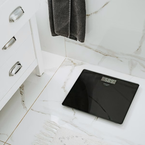 ADLER AD 8194b ladattava henkilövaaka USB-C:llä, musta