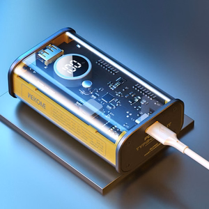 WEKOME WP-345 Vanguard Series varavirtalähde, 10000 mAh, PD 20 W + QC 22,5 W, sisäänrakennetuilla USB-C- ja Lightning-kaapeleilla, keltainen