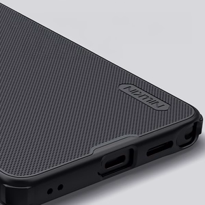 Nillkin Super Frosted Shield Pro magneettinen MagSafe yhteensopiva suojakuori Samsung Galaxy S26 Ultra:lle musta