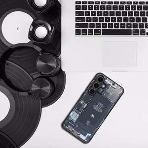 Suojakuori Samsung A35:lle Tech design 2