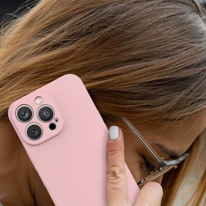 Silikoninen suojakuori Samsung Galaxy S24 Ultra:lle - musta