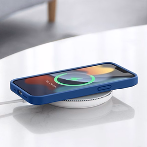 Ugreen Protective Silicone Case joustava silikoninen suojakuori iPhone 13 Pro:lle, sininen