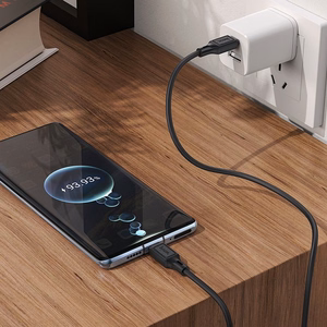 Hoco USB-C - USB-C -kaapeli 3A 60W 1 m X90 musta