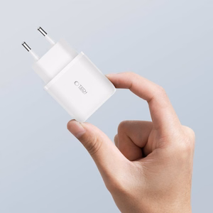 Tech-Protect C20W USB-C PD 20W / USB-A QC 3.0 Charger with USB-C / Lightning Cable - White
