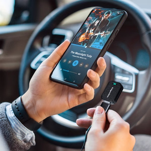 HL-CP03 langaton CarPlay- ja Android Auto -sovitin