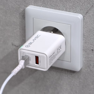 Blavec Seinälaturi BC-5 GaN - USB + Type C - PD QC 45W 3A (TCBC5G-UCW453A) valkoinen