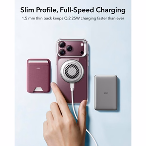 ESR Classic Hybrid Kickstand MagSafe suojakuori malleille iPhone 18 Pro / 17 Pro, läpinäkyvä