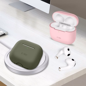 Tech-Protect Silikoninen Suojakuori Apple AirPods 4:lle - musta